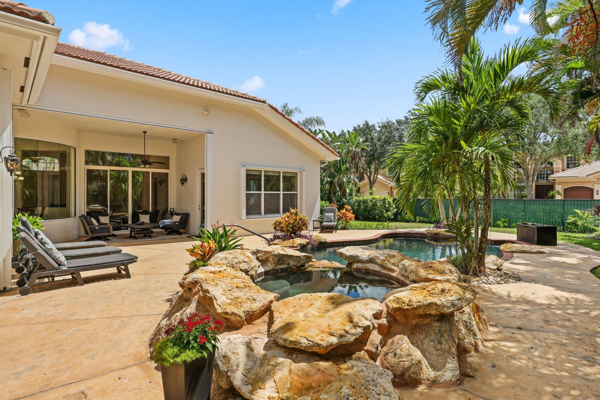 8888 Rockridge Glen Cove