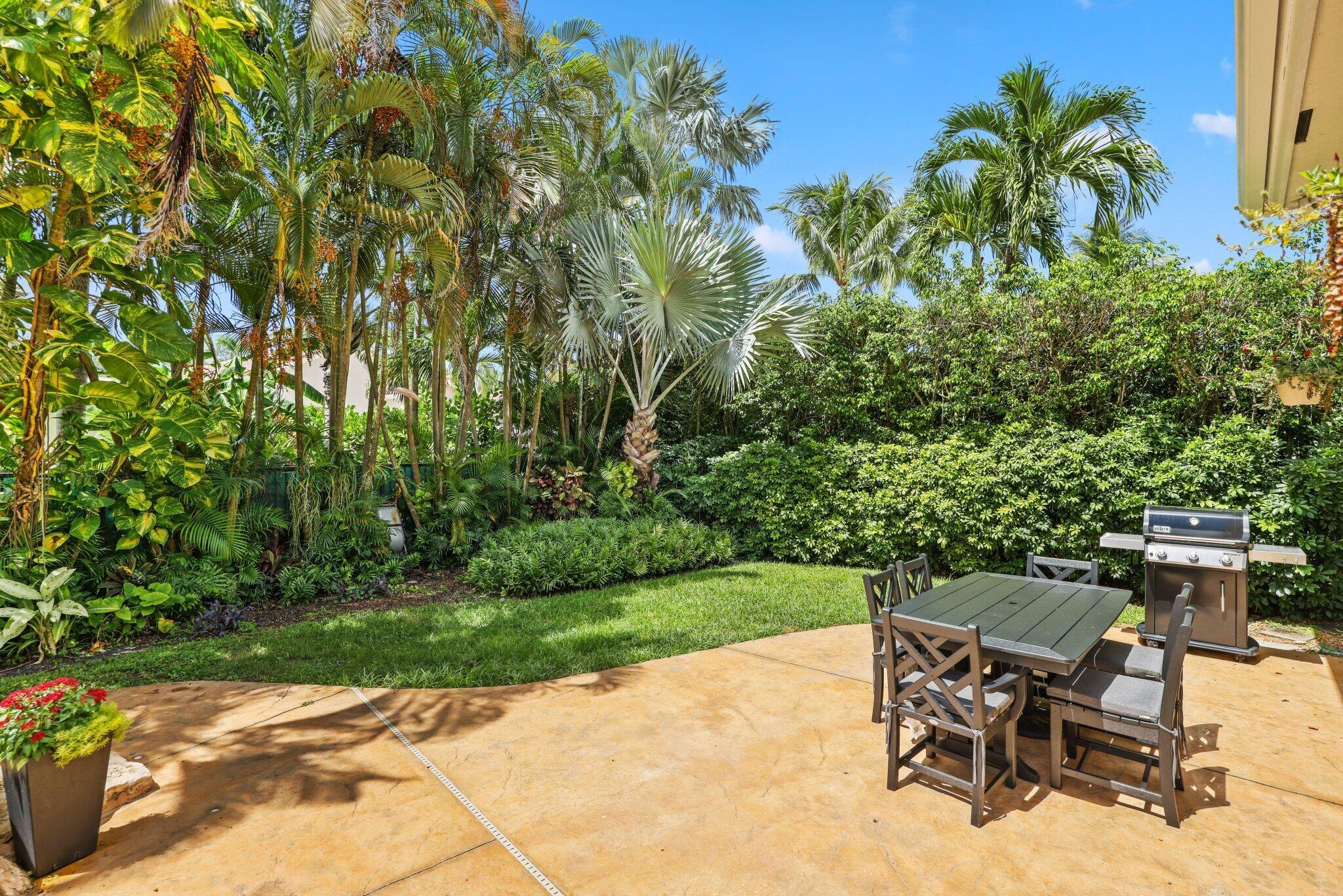 8888 Rockridge Glen Cove