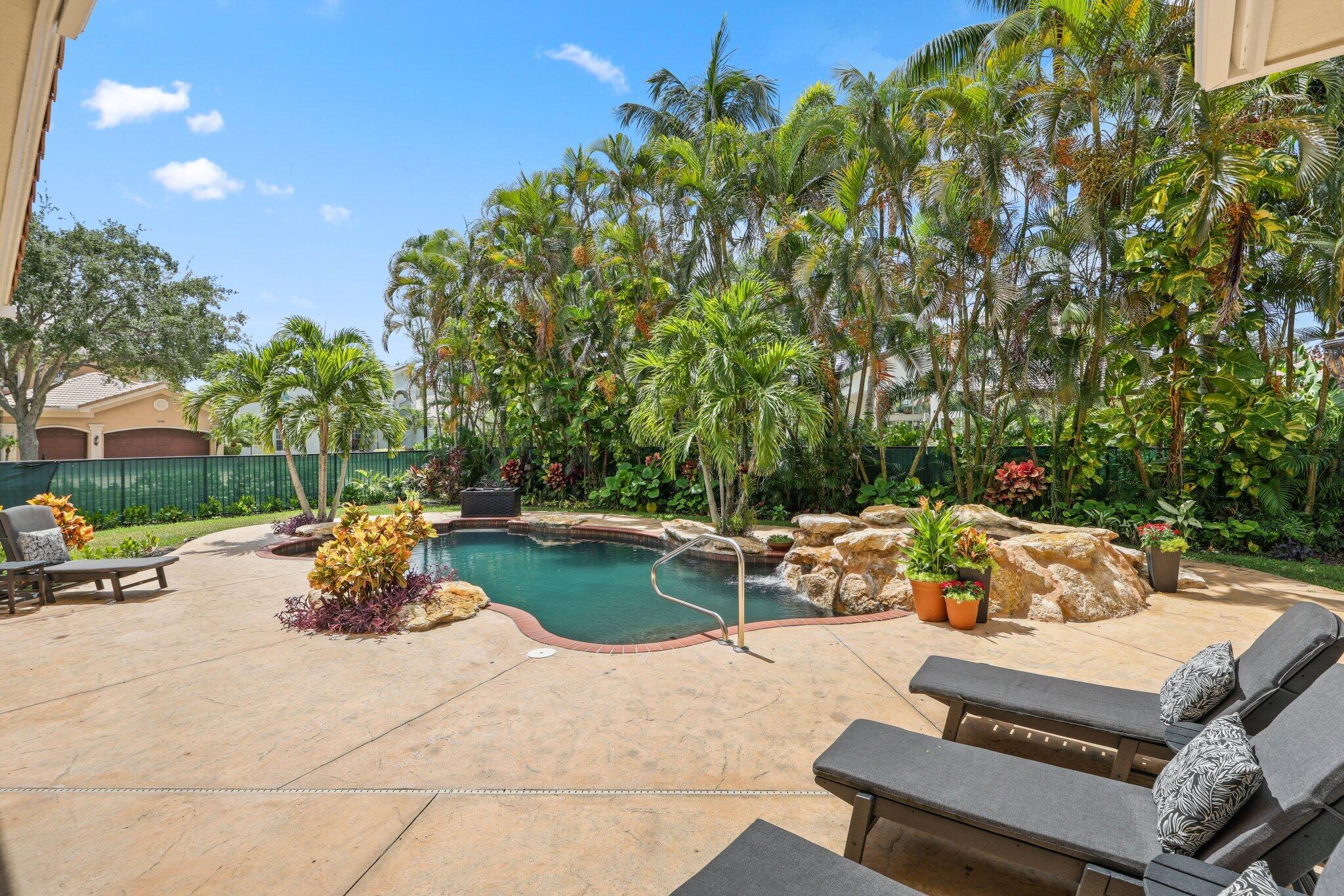 8888 Rockridge Glen Cove