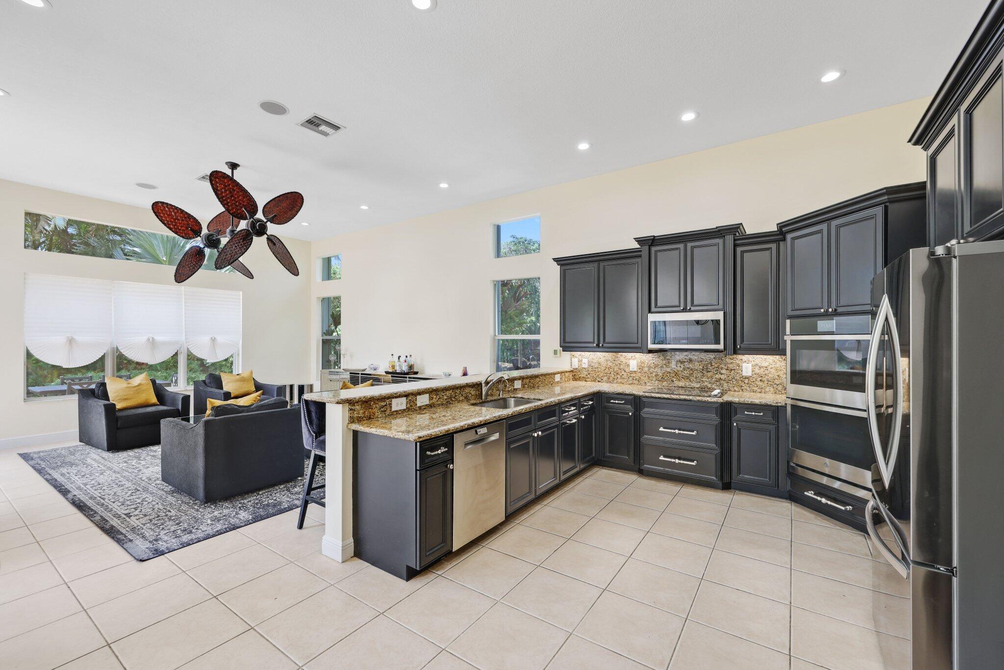 8888 Rockridge Glen Cove