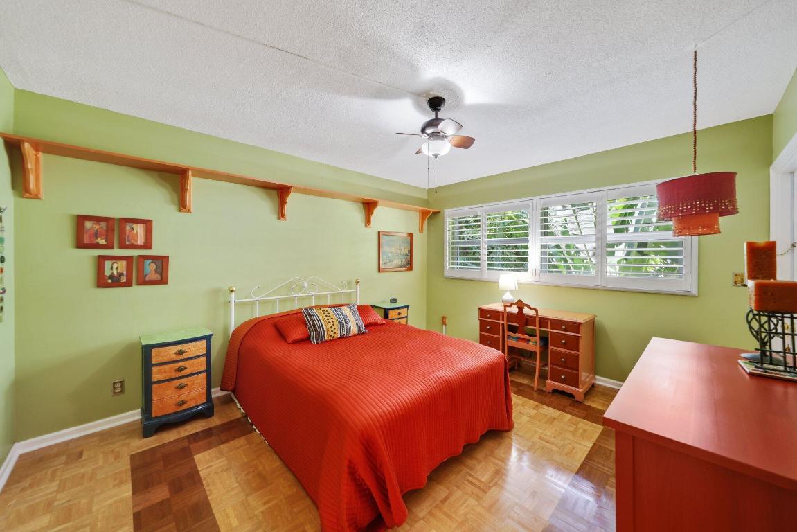 700 NE Harbour Terrace 2350