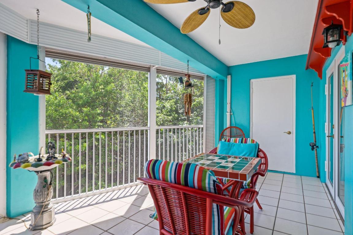 700 NE Harbour Terrace 2350