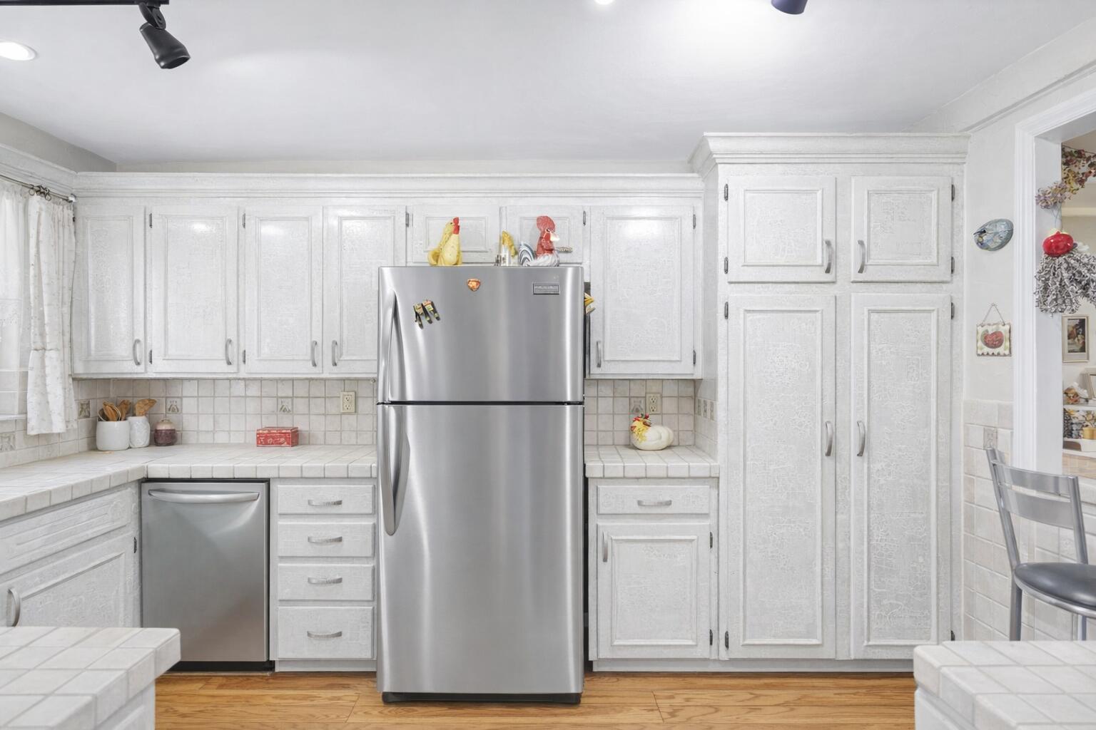 700 NE Harbour Terrace 2350