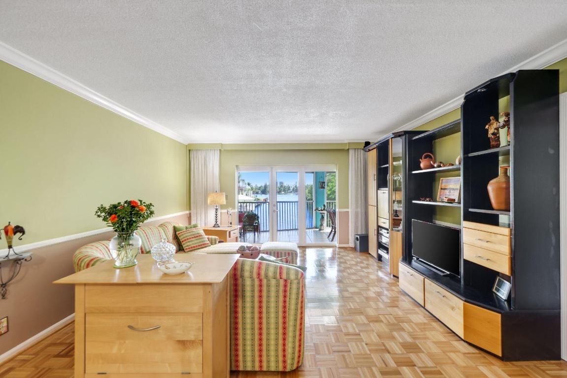 700 NE Harbour Terrace 2350