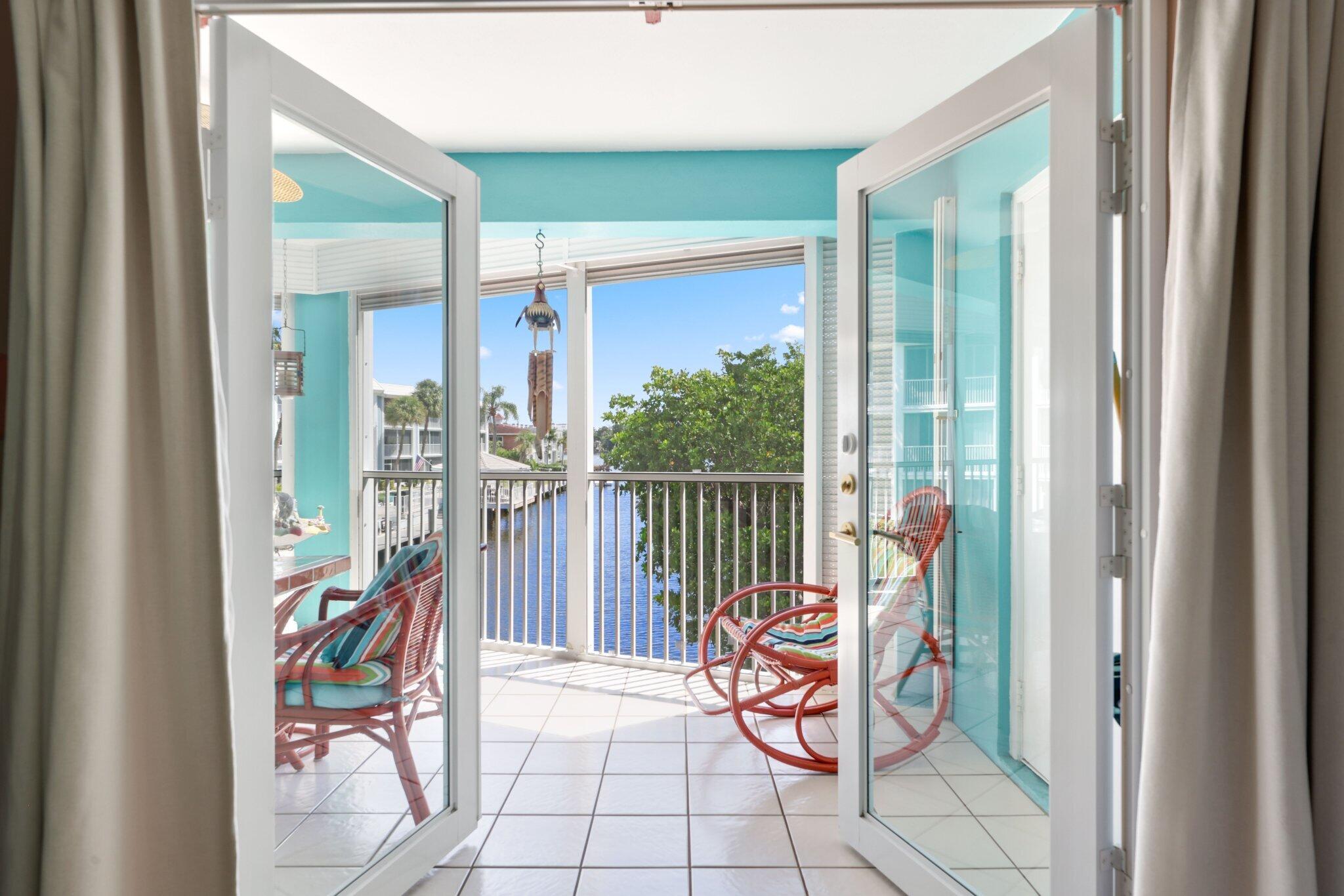 700 NE Harbour Terrace 2350