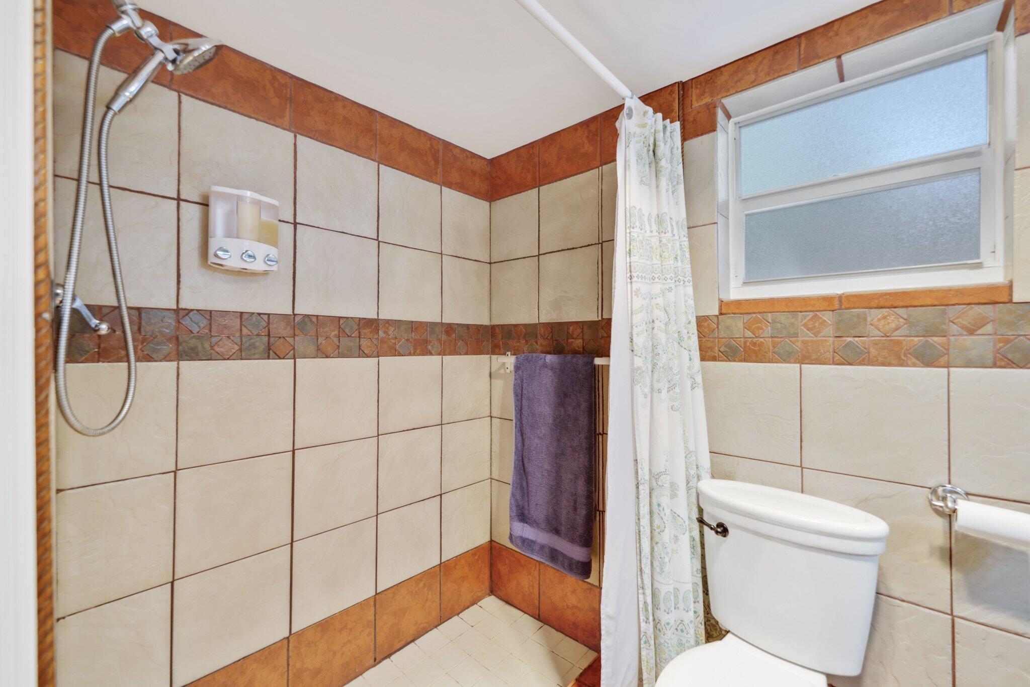 700 NE Harbour Terrace 2350