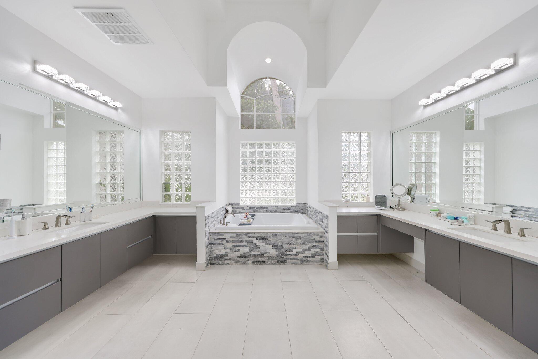 19219 N Creekshore Court, Boca Raton