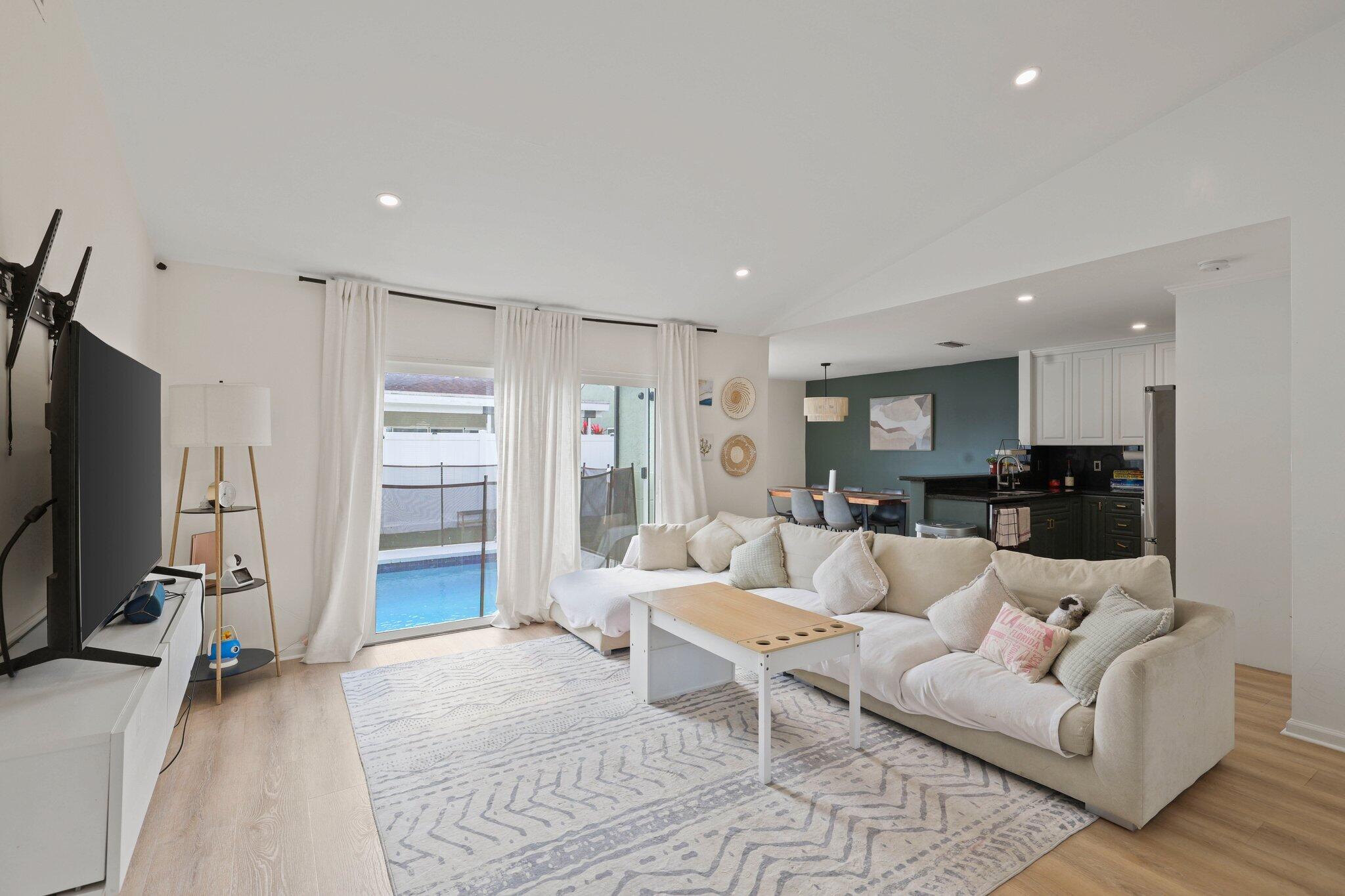 18998 Cloud Lake Circle