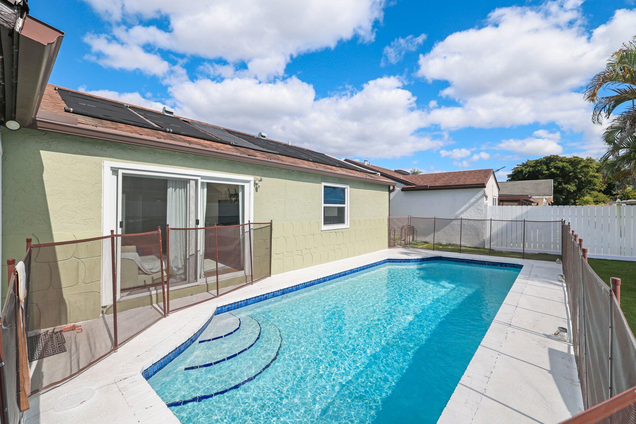 18998 Cloud Lake Circle