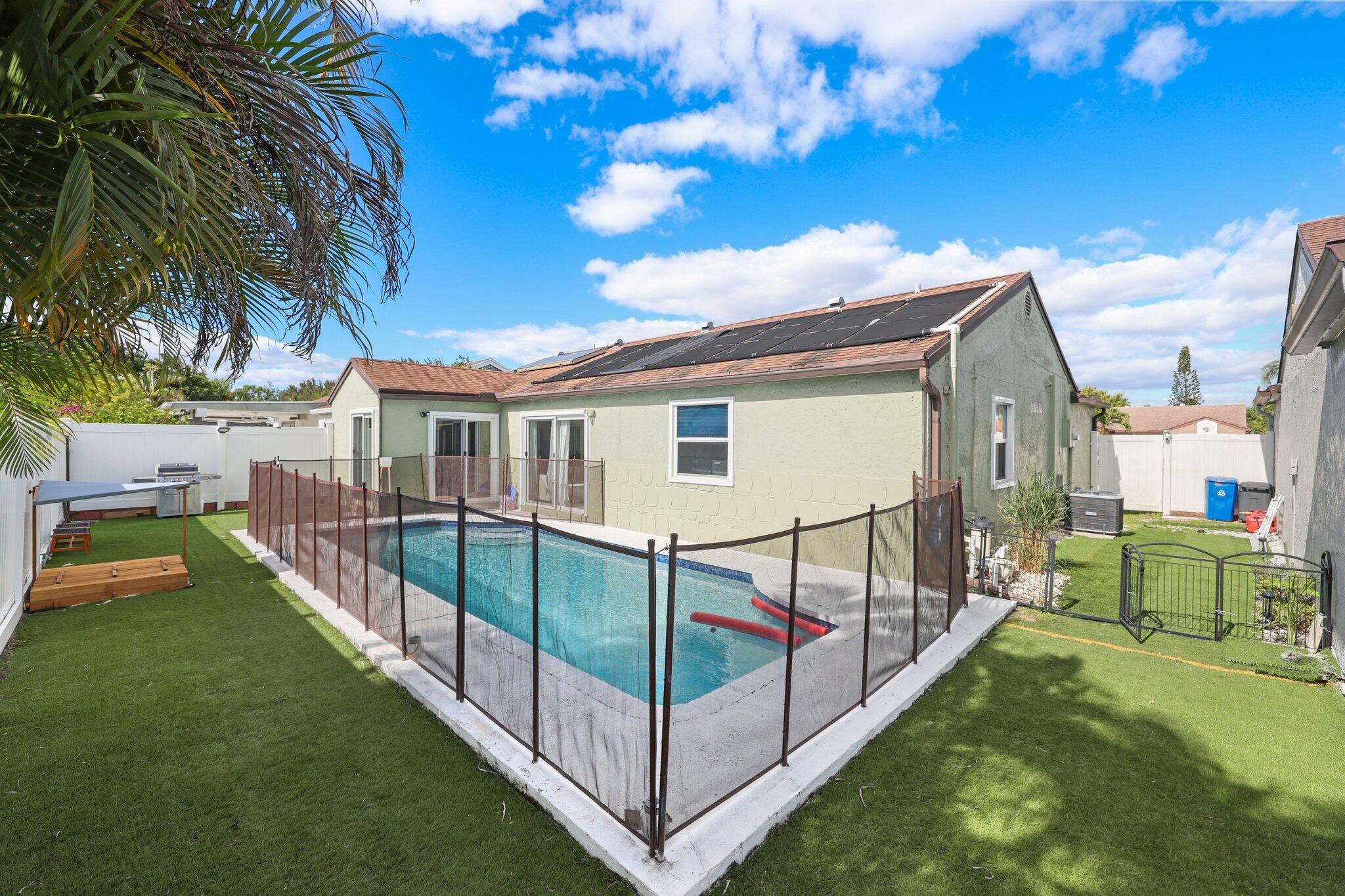 18998 Cloud Lake Circle