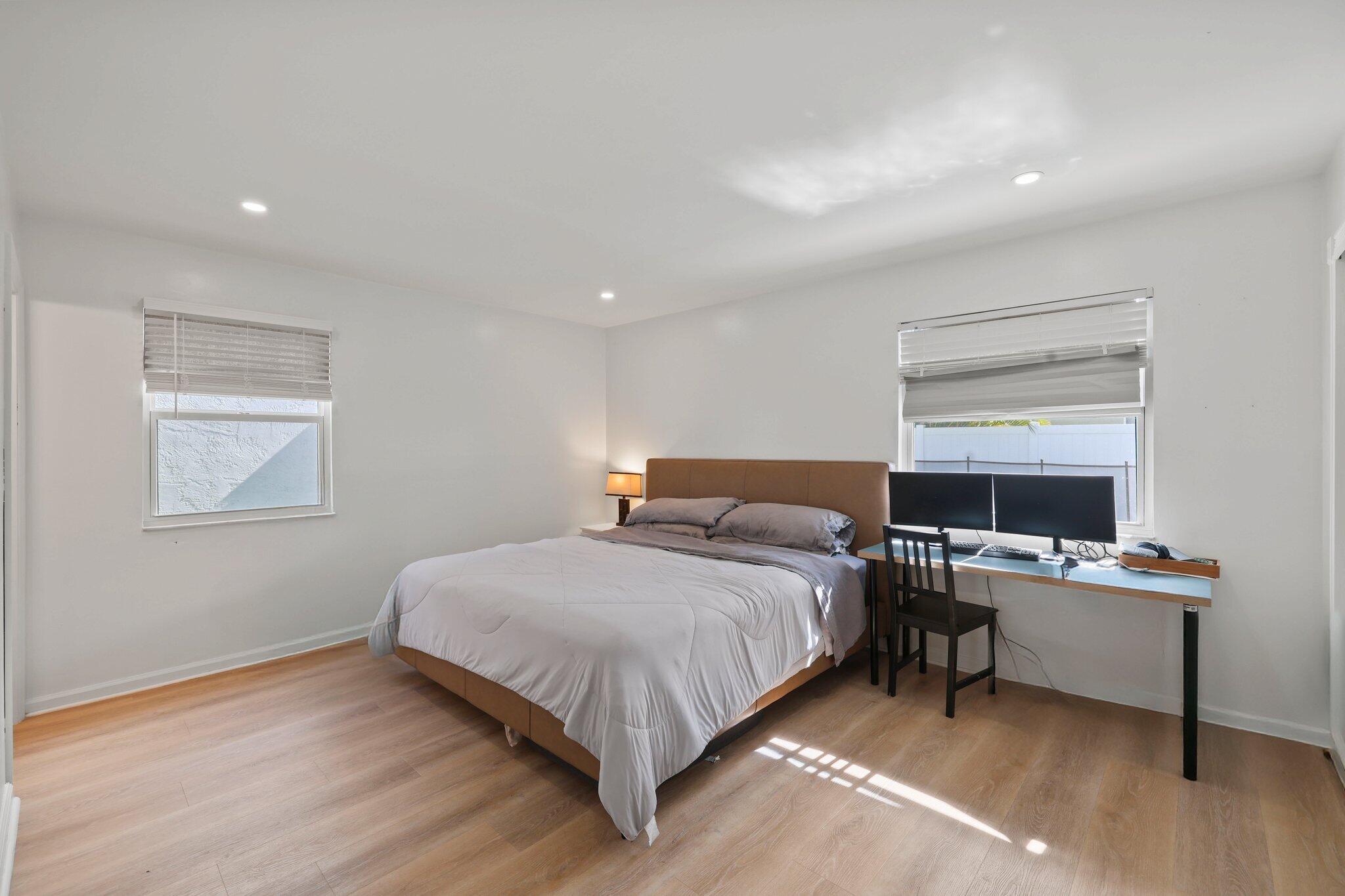 18998 Cloud Lake Circle