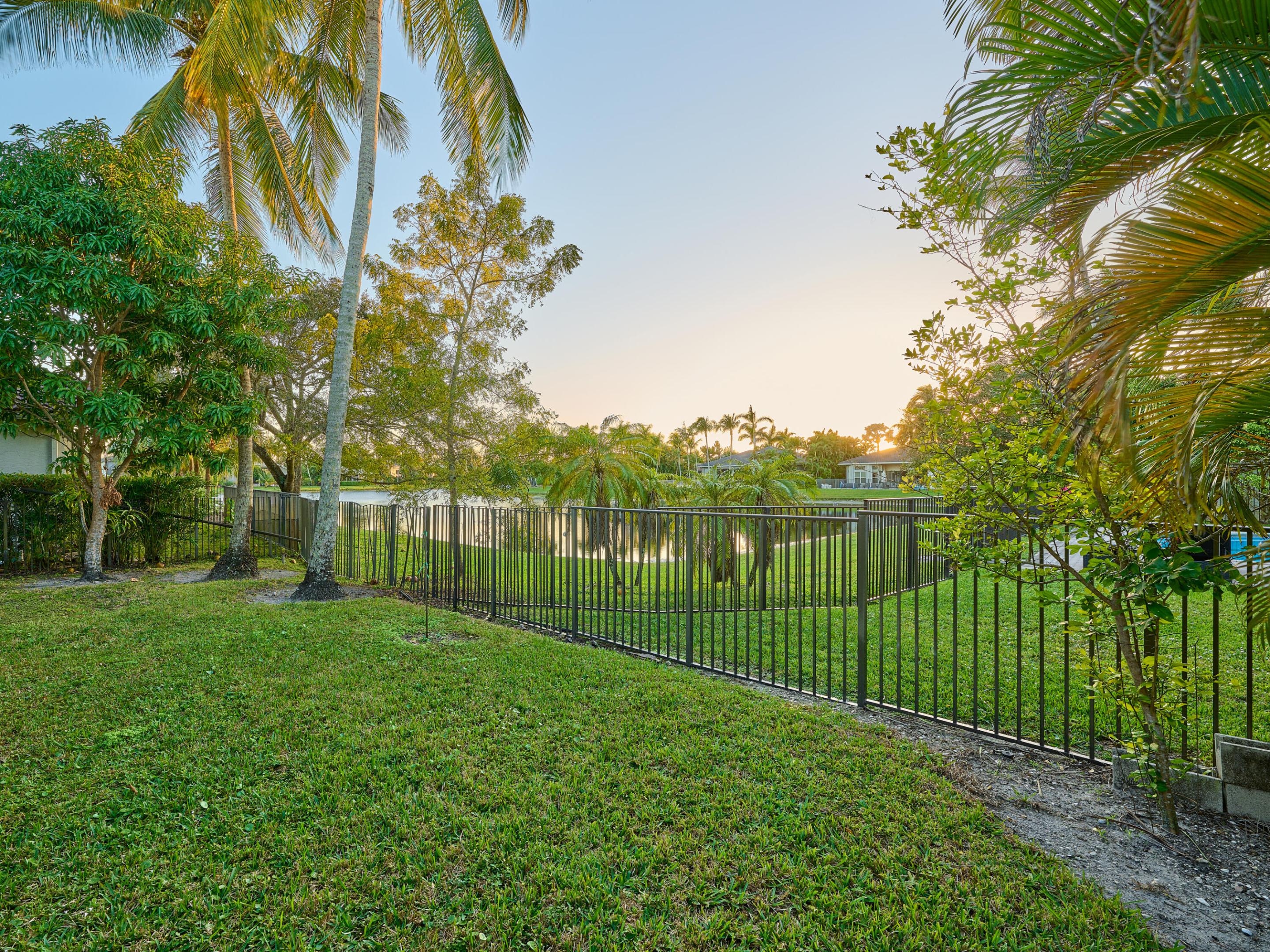 19243 S Creekshore Court
