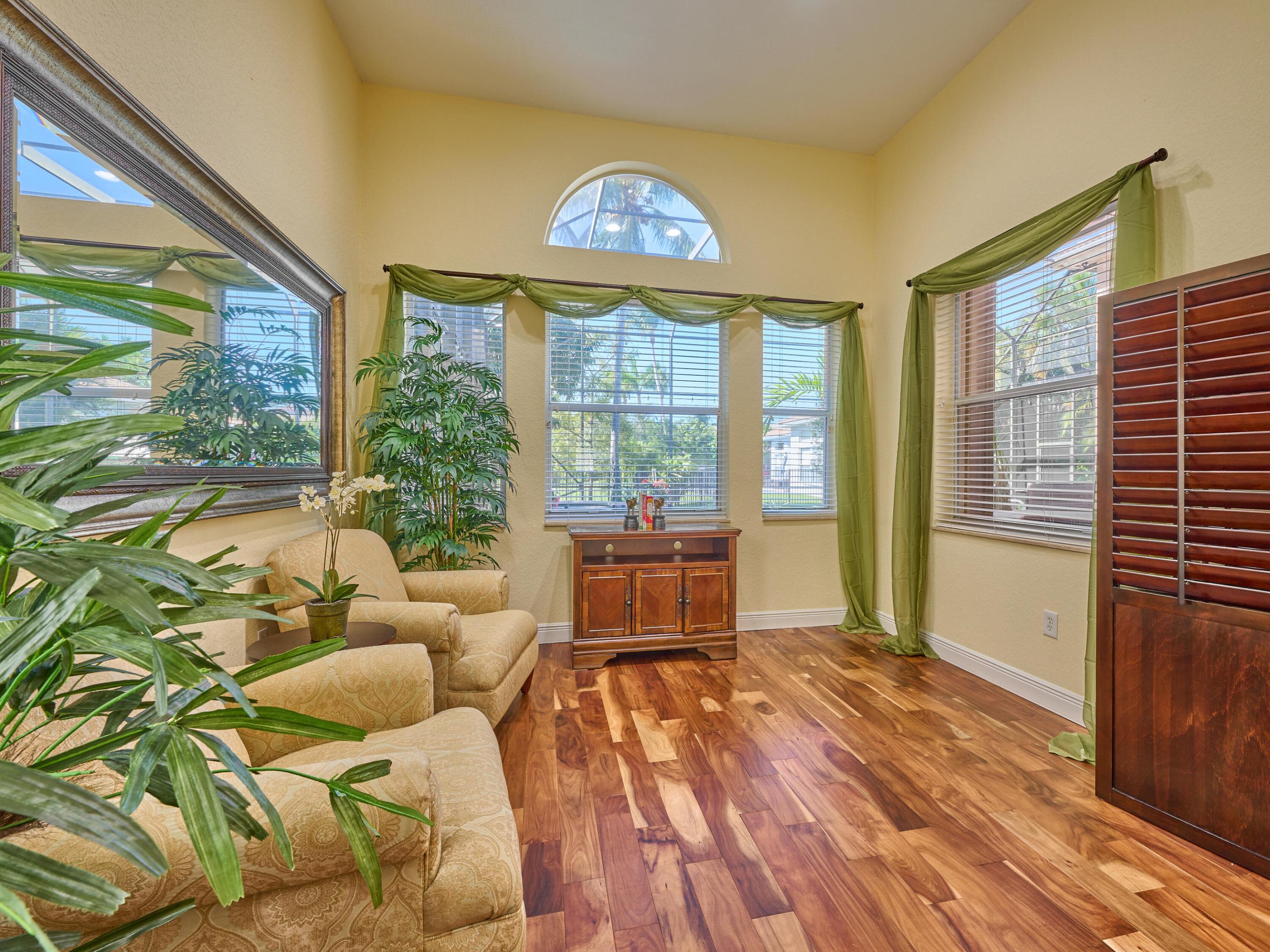 19243 S Creekshore Court