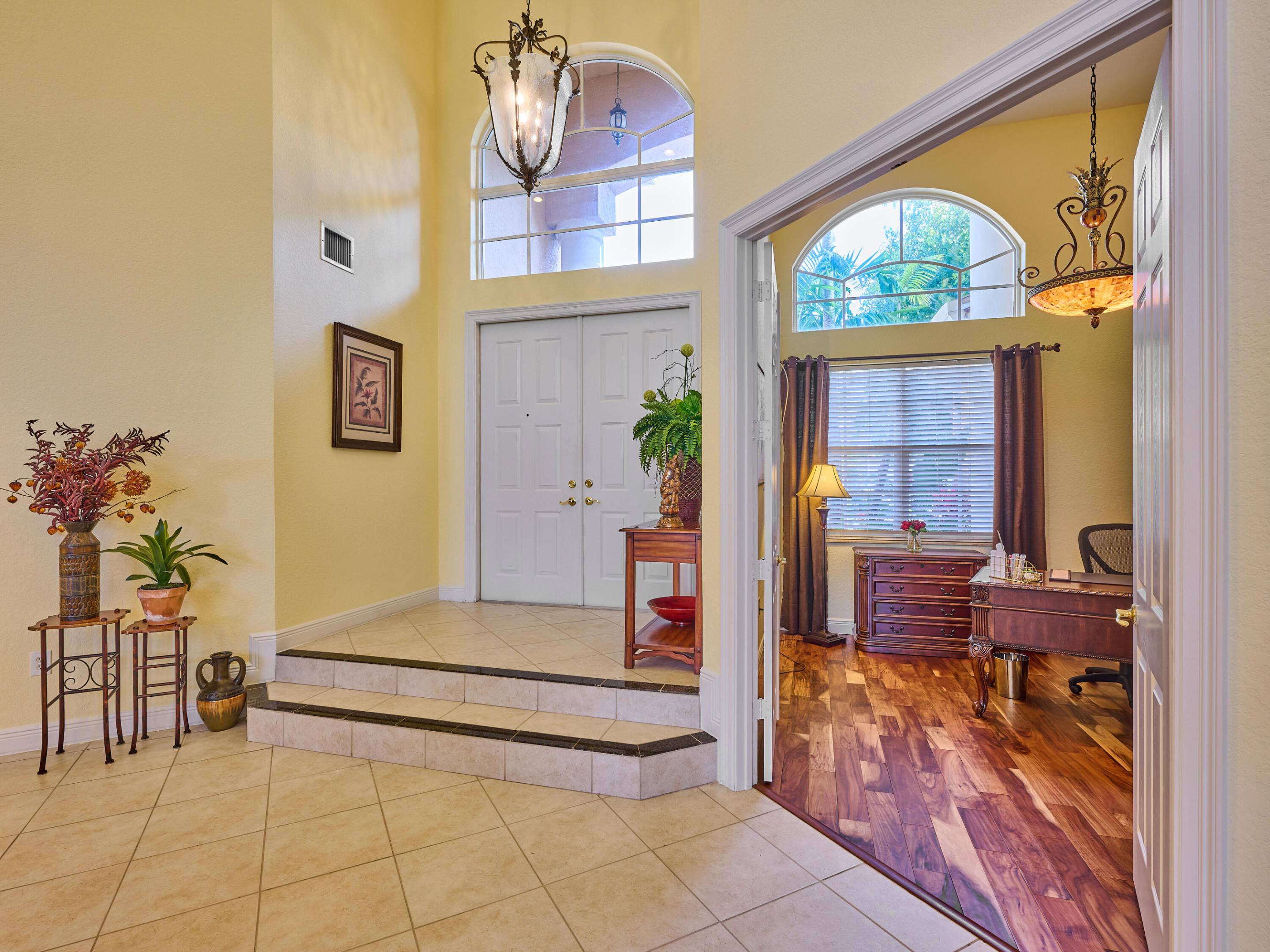 19243 S Creekshore Court