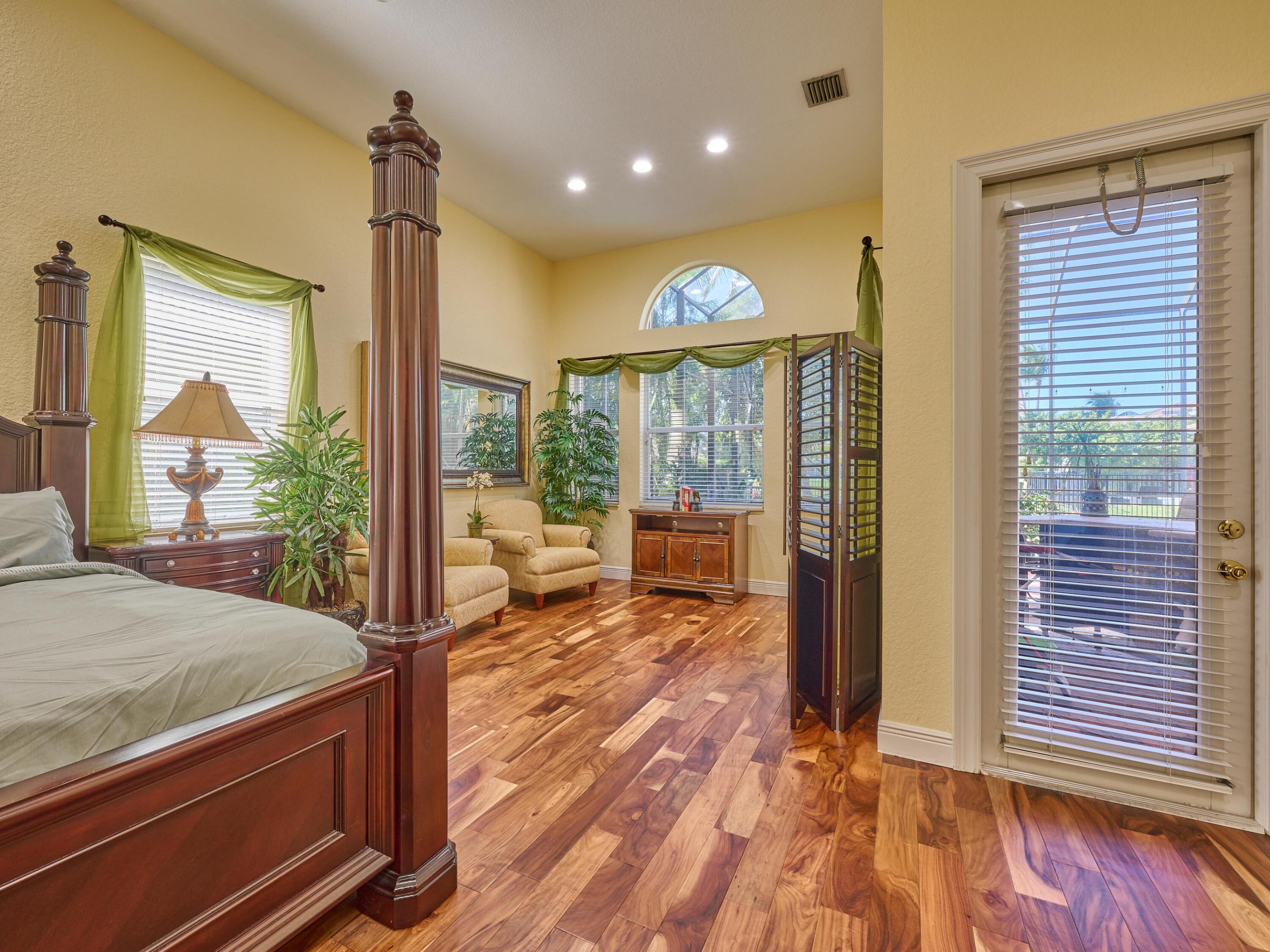 19243 S Creekshore Court