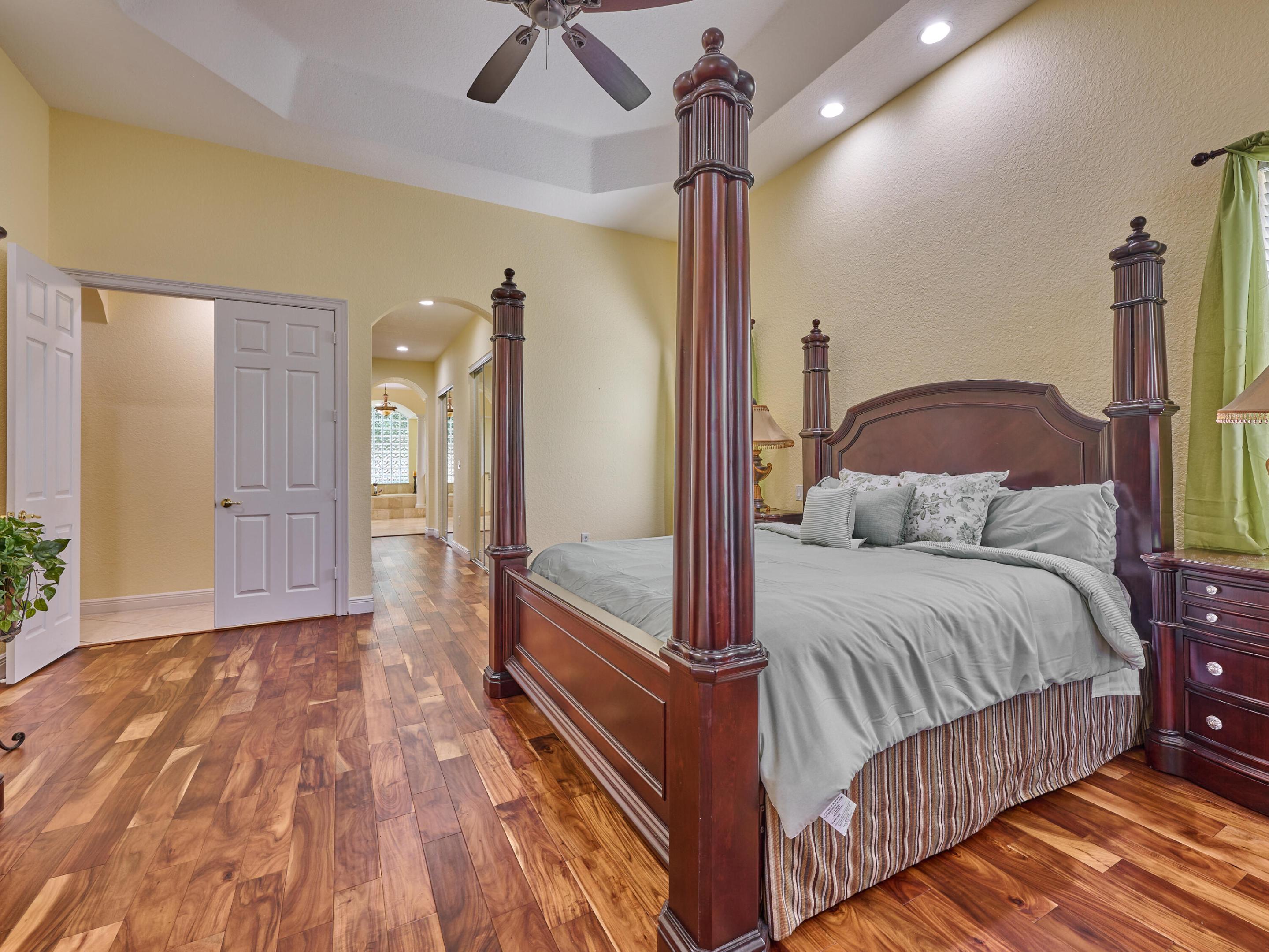 19243 S Creekshore Court
