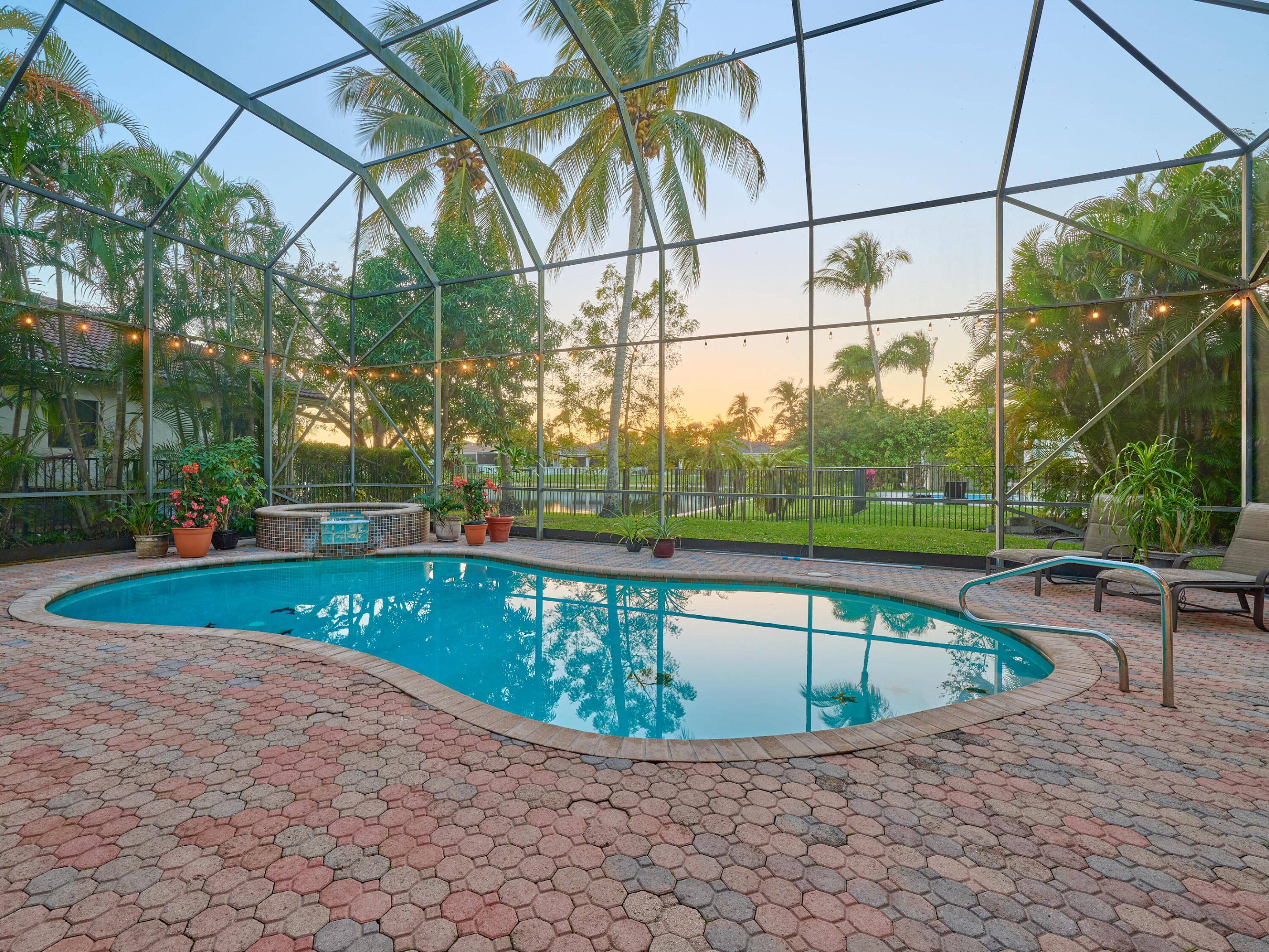 19243 S Creekshore Court