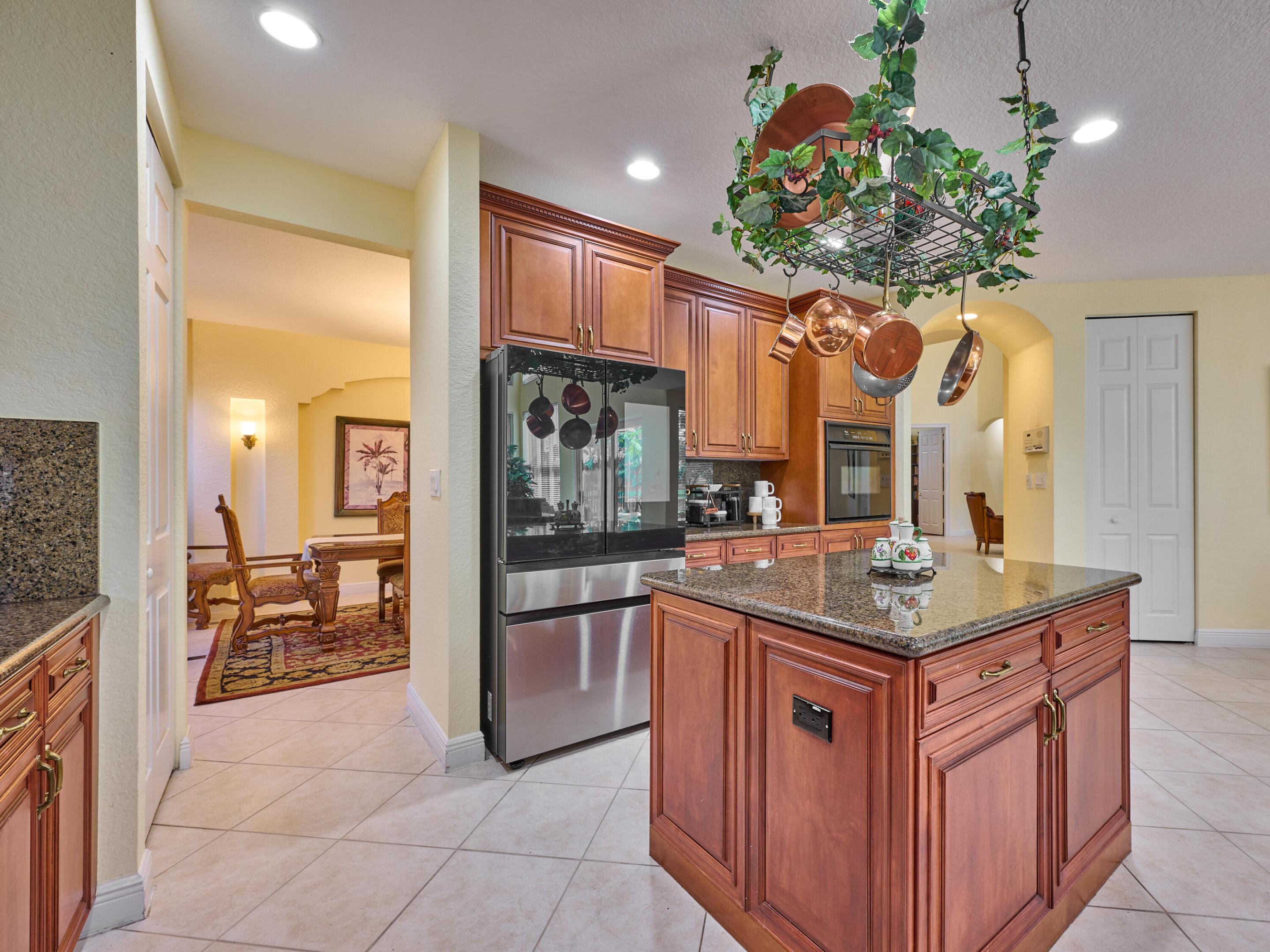 19243 S Creekshore Court