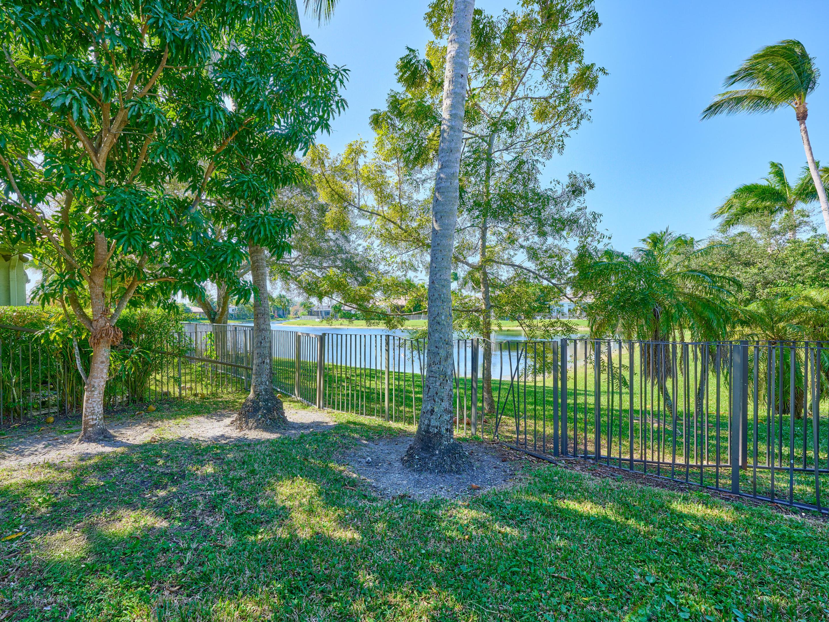19243 S Creekshore Court