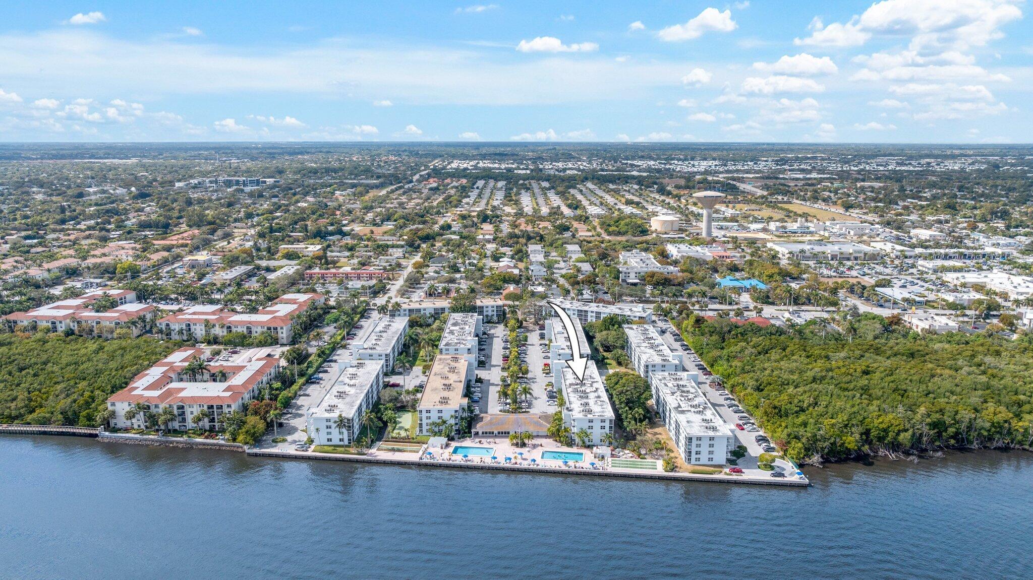 2008 S Federal Highway 108