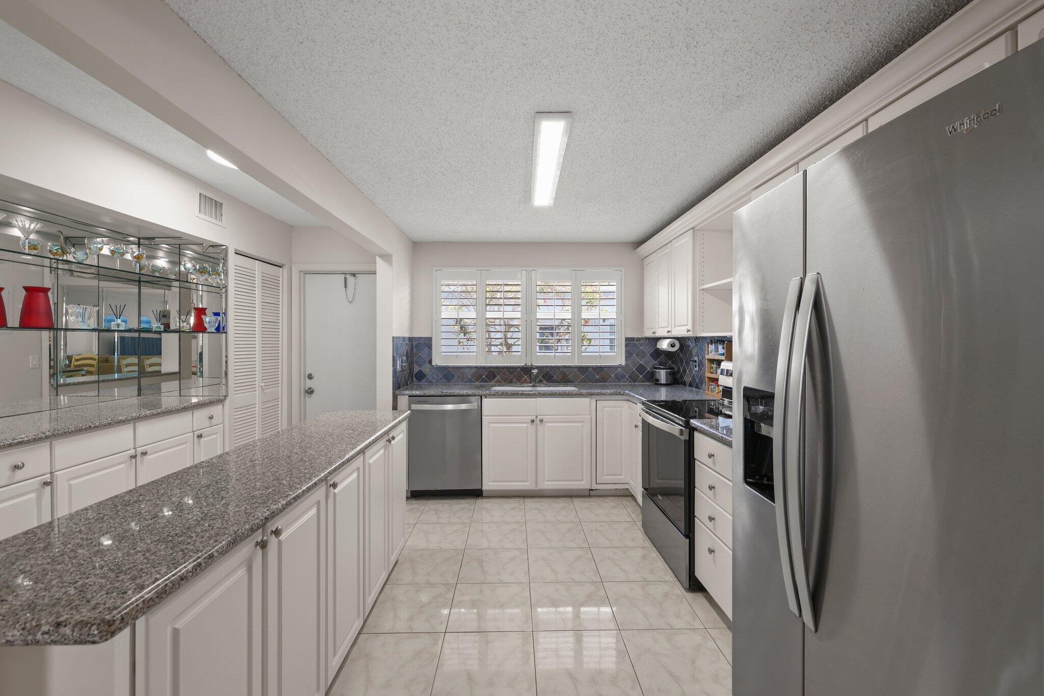 2008 S Federal Highway 108