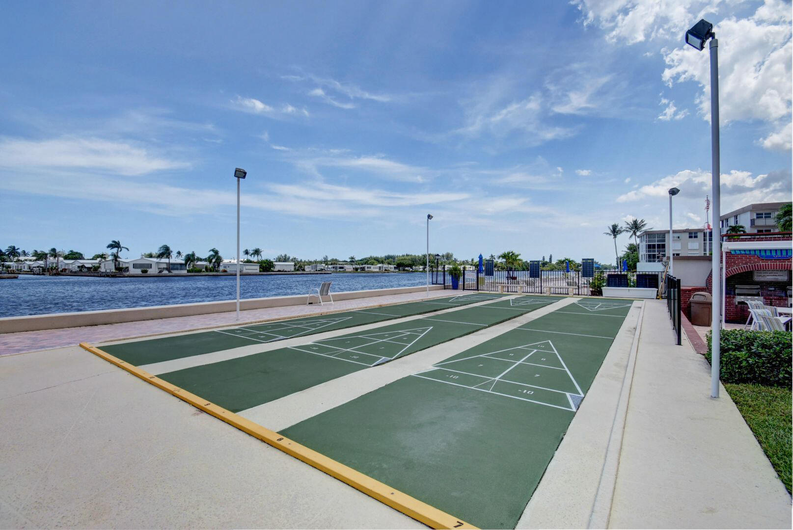 2008 S Federal Highway 108