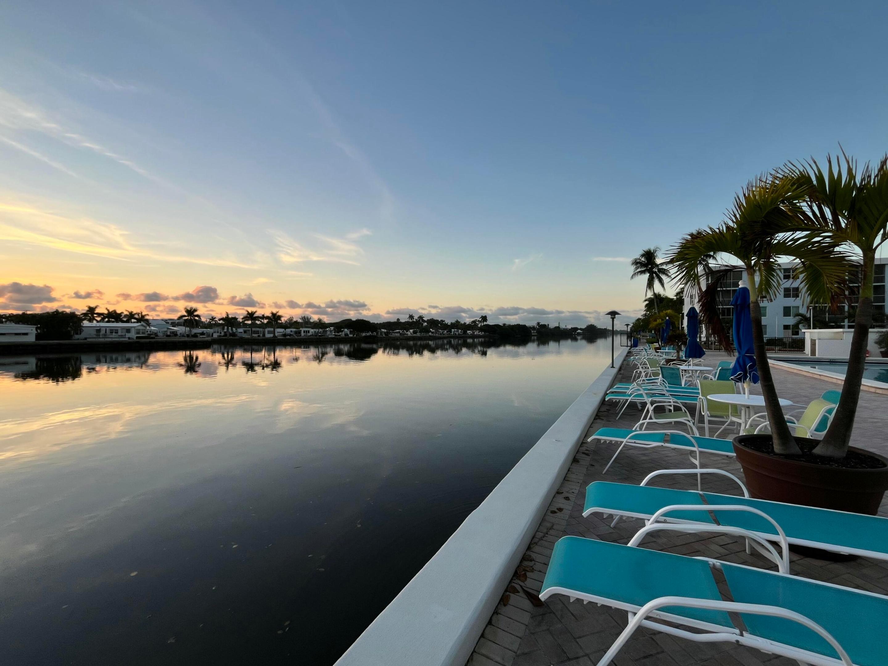 2008 S Federal Highway 108