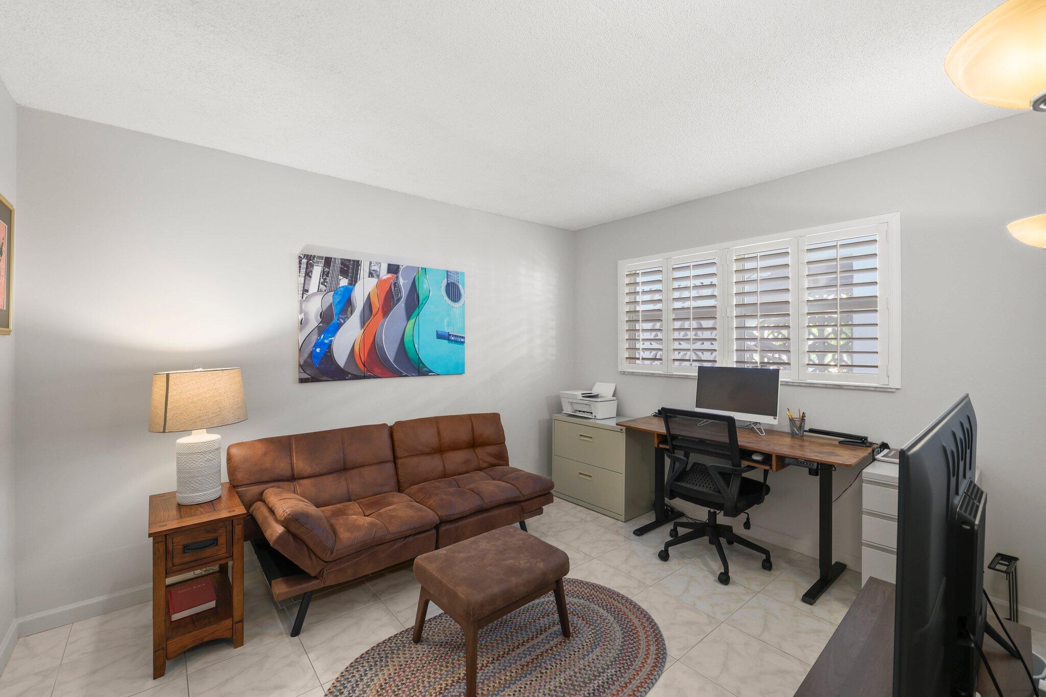 2008 S Federal Highway 108