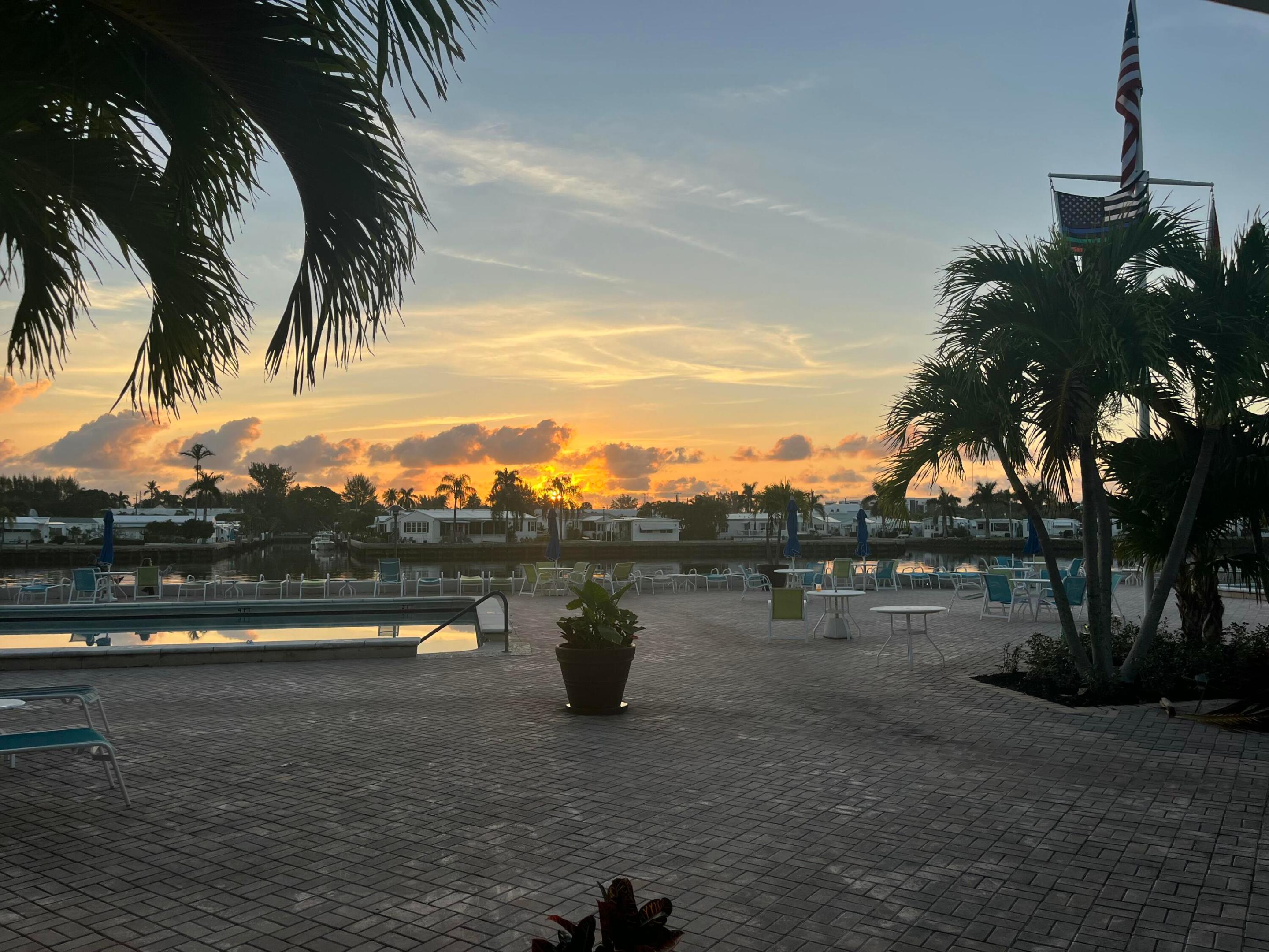 2008 S Federal Highway 108