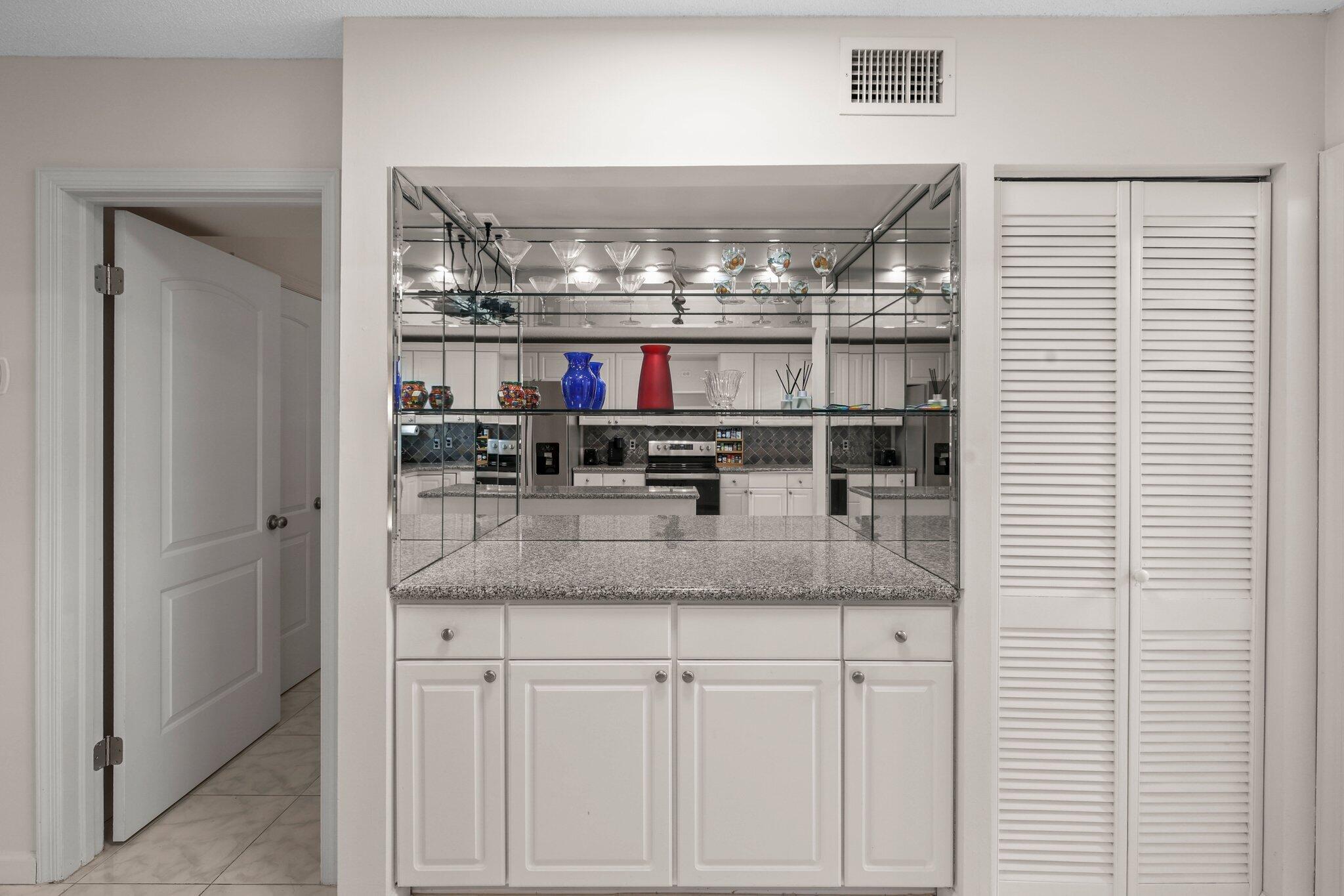 2008 S Federal Highway 108