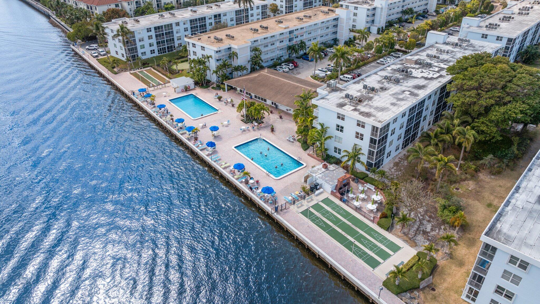 2008 S Federal Highway 108