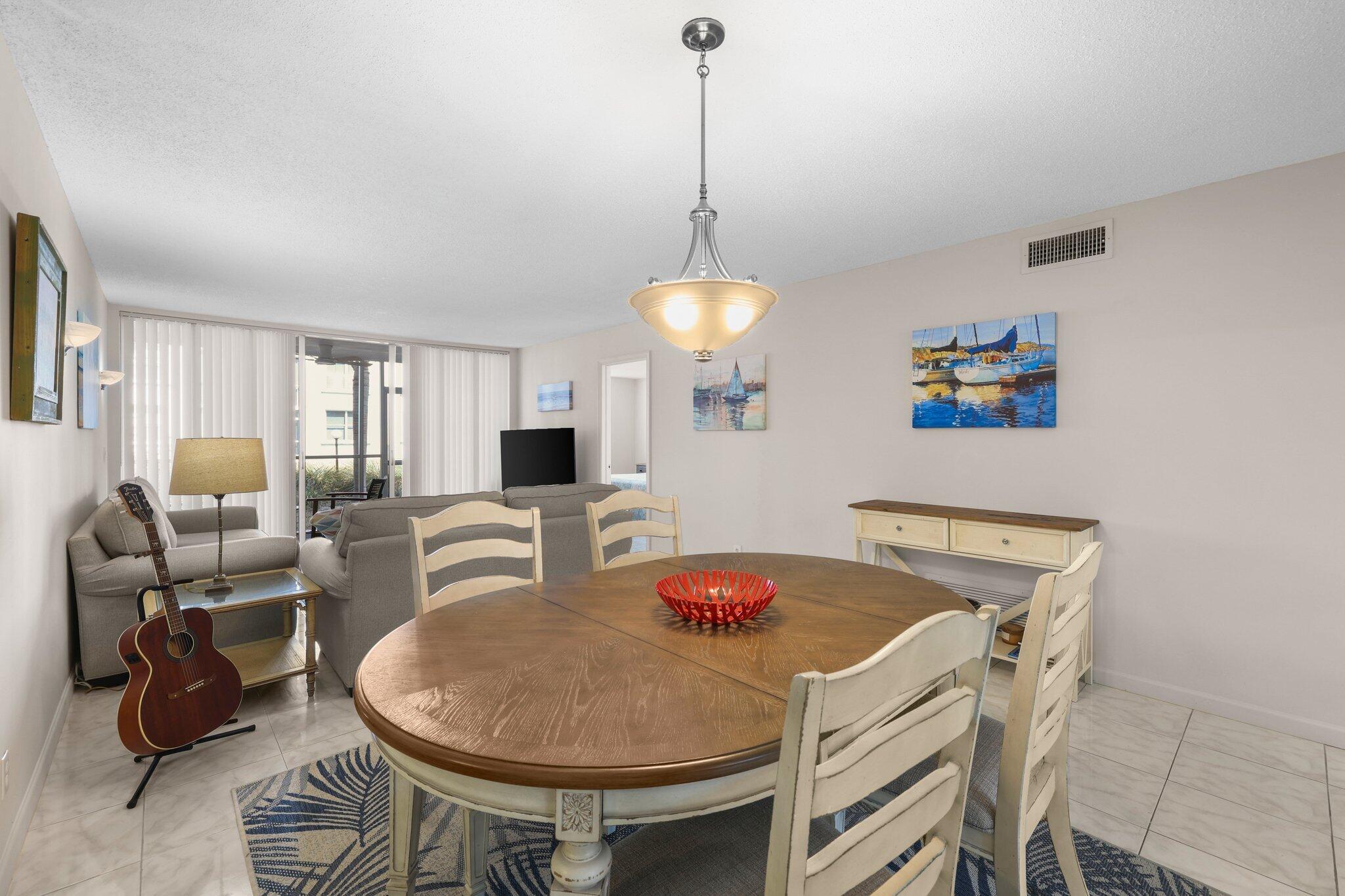 2008 S Federal Highway 108