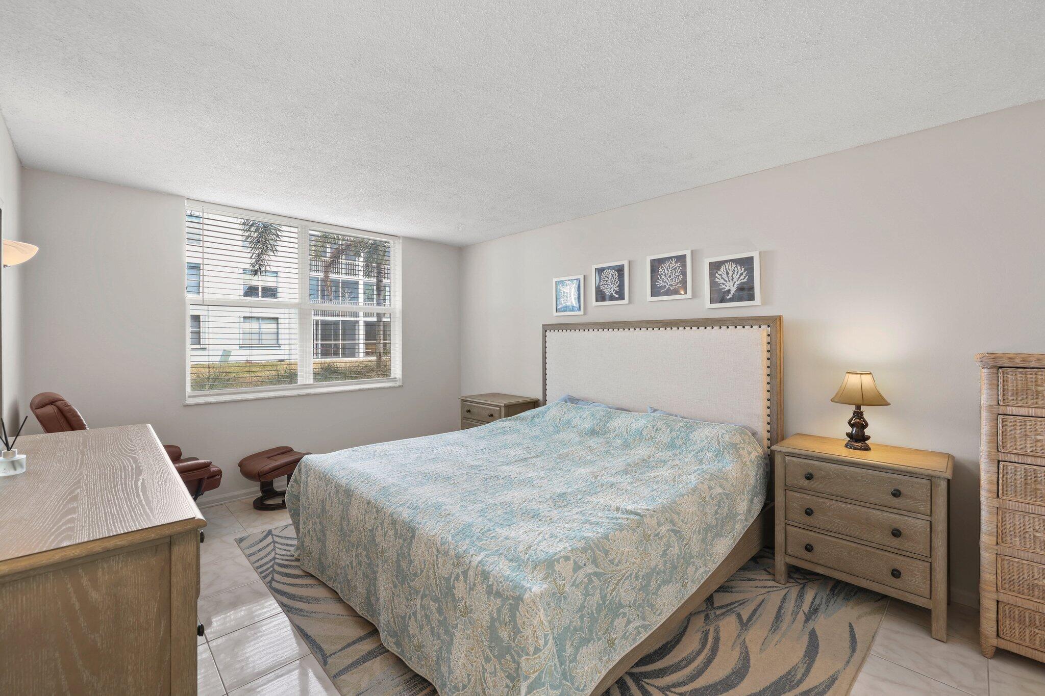 2008 S Federal Highway 108