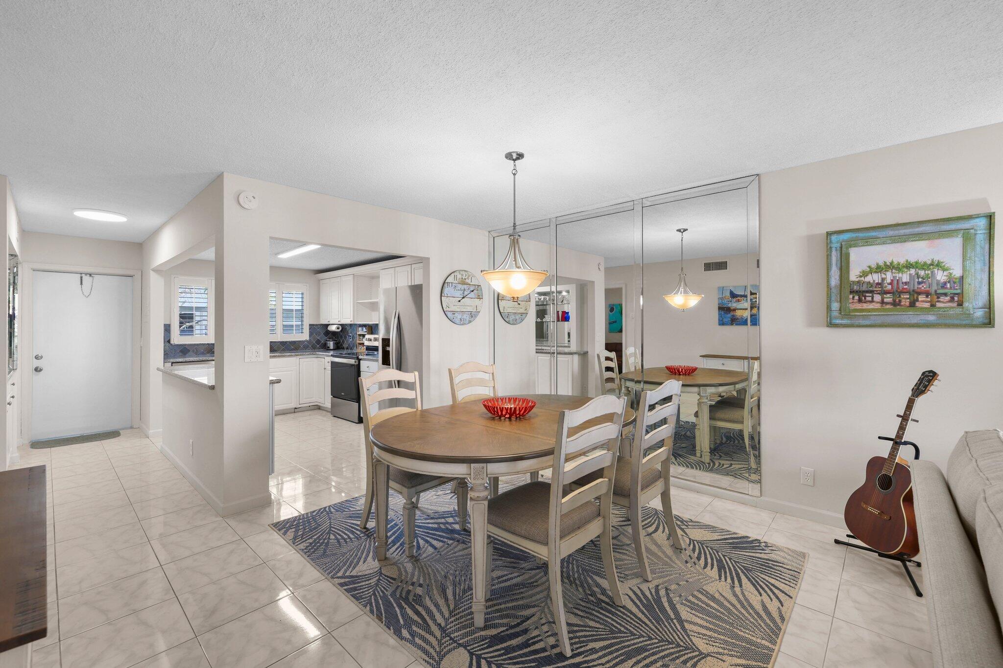 2008 S Federal Highway 108