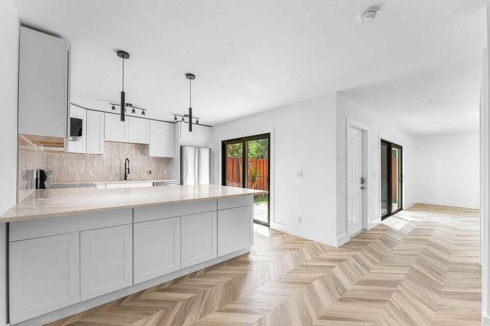 3007 San Clara Drive 5-B