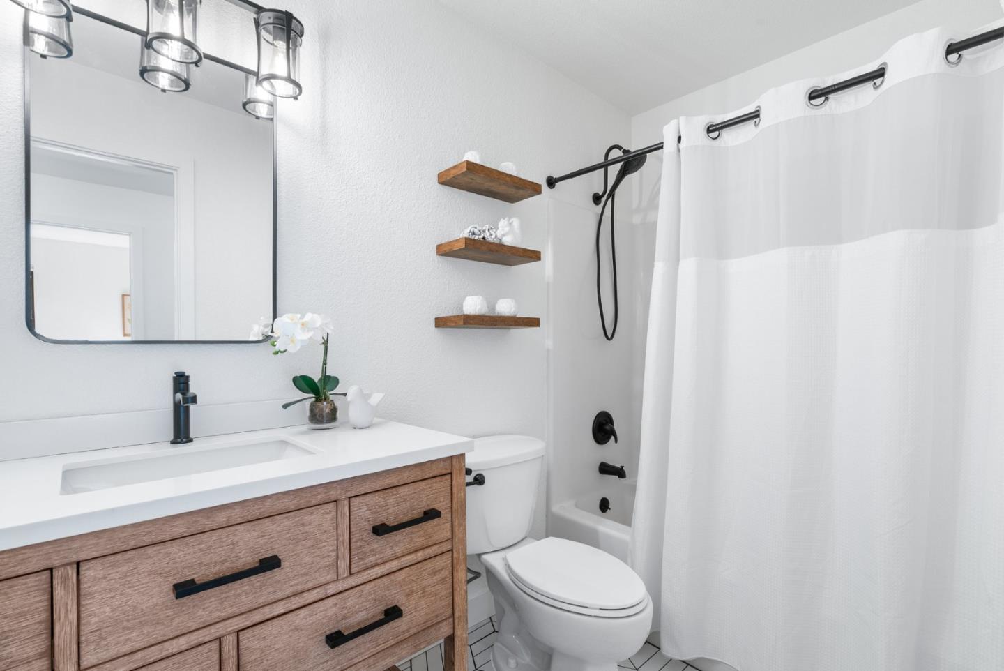 111 Bean Creek Road 114