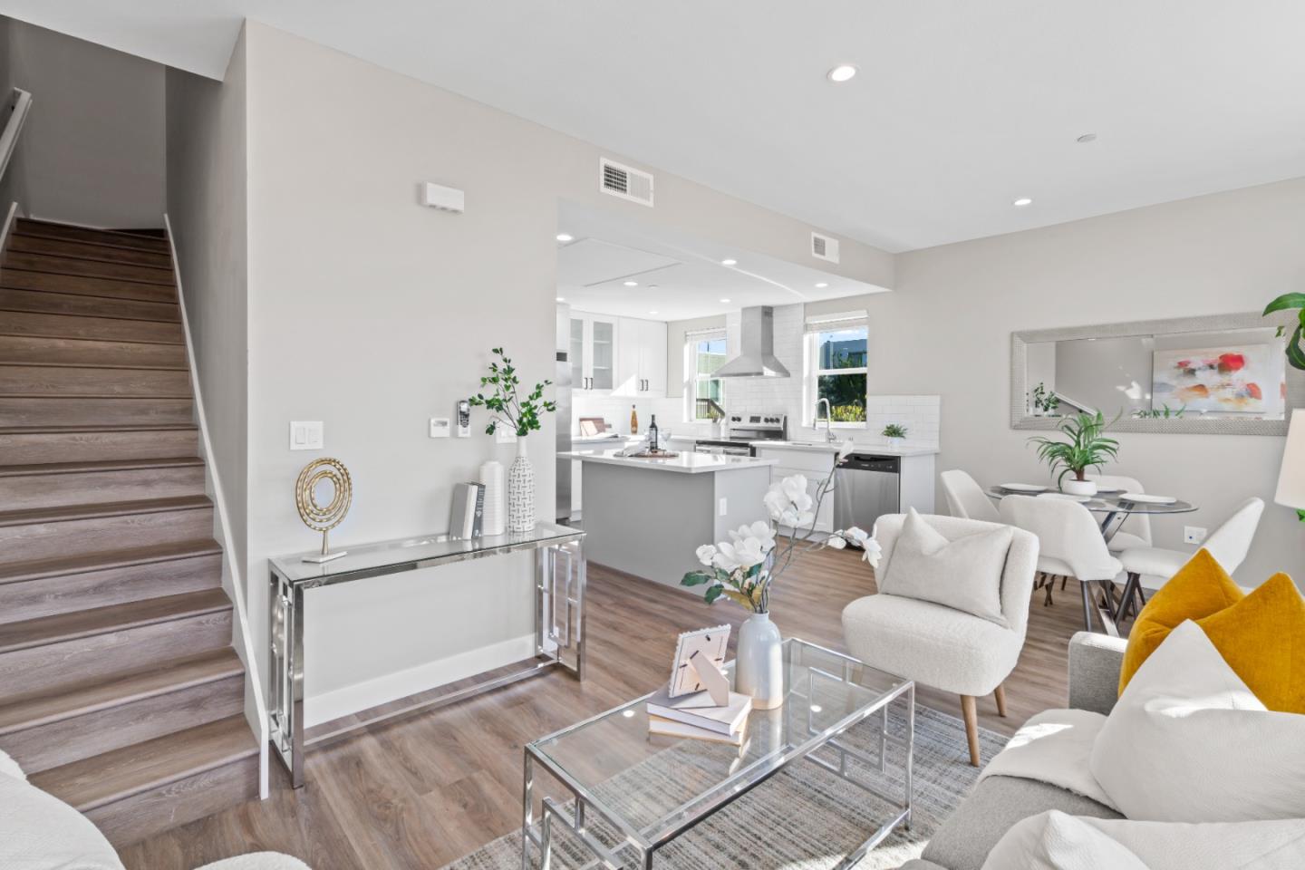 645 Baden Avenue 6