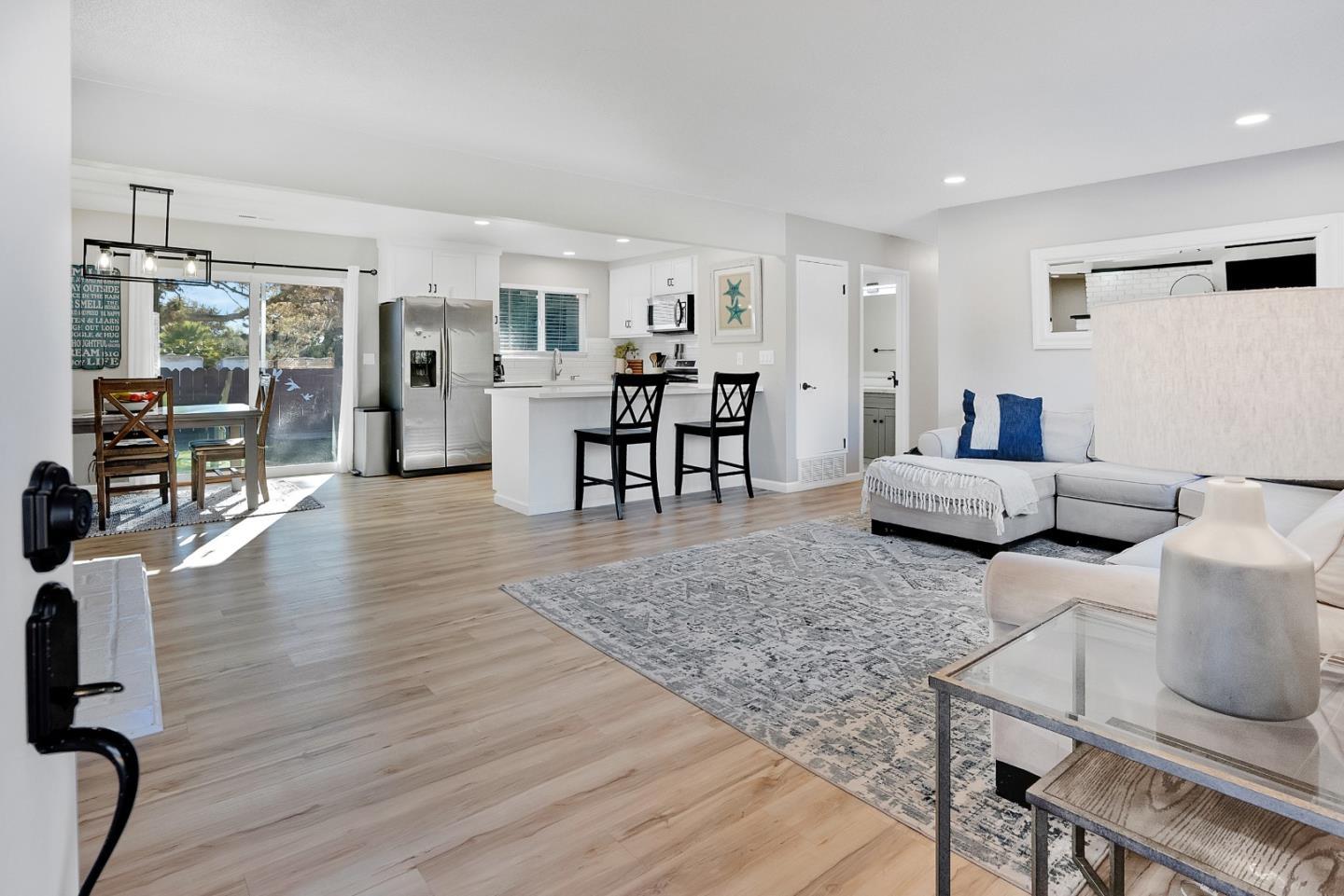 895 Green Valley Road