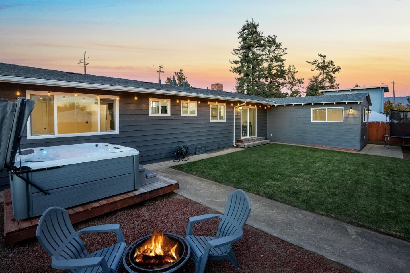 895 Green Valley Road