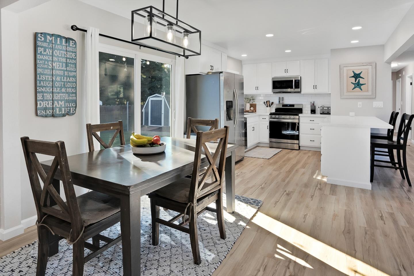 895 Green Valley Road