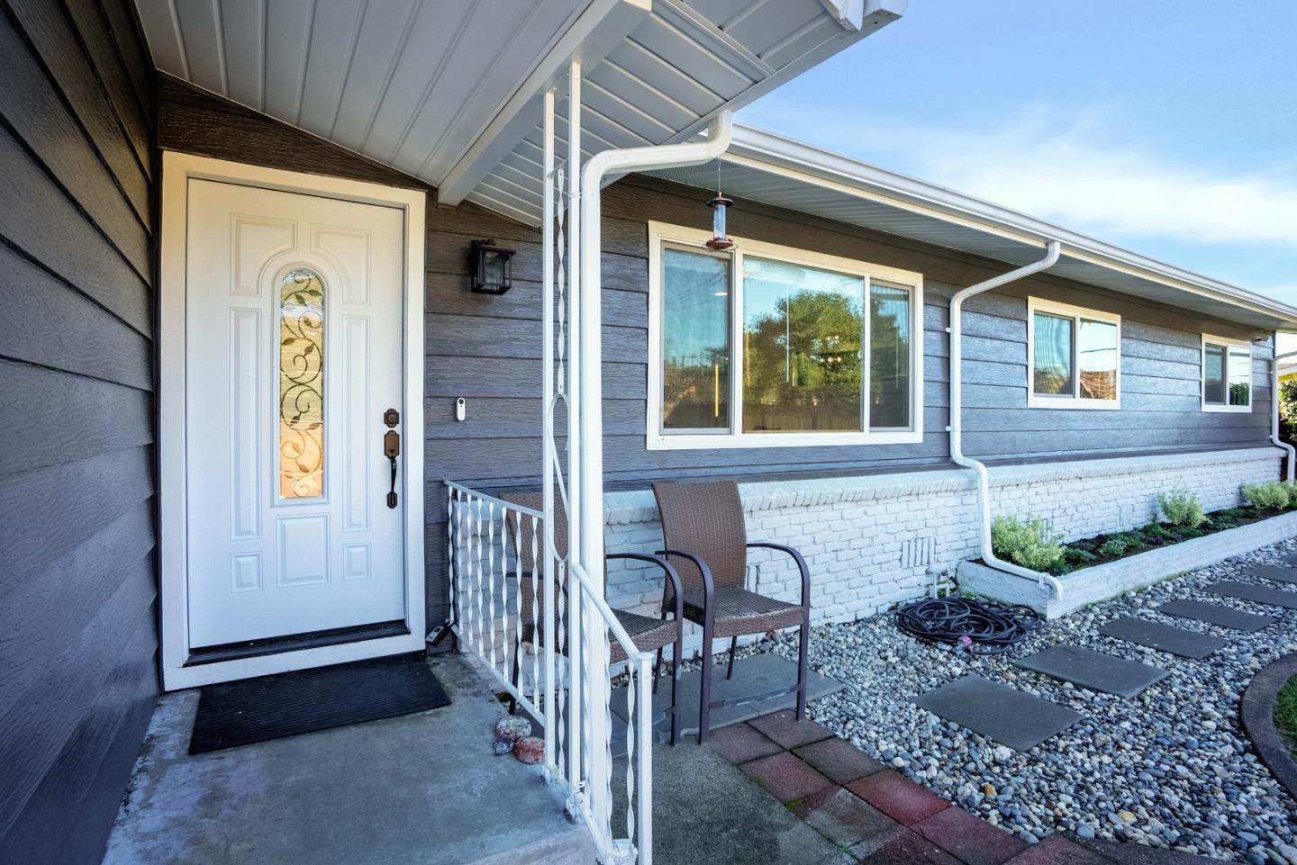 895 Green Valley Road