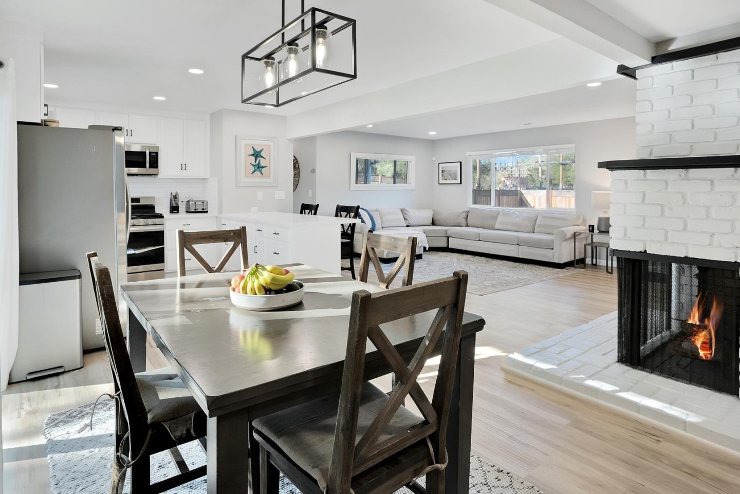 895 Green Valley Road