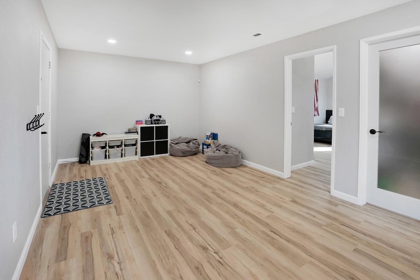 895 Green Valley Road