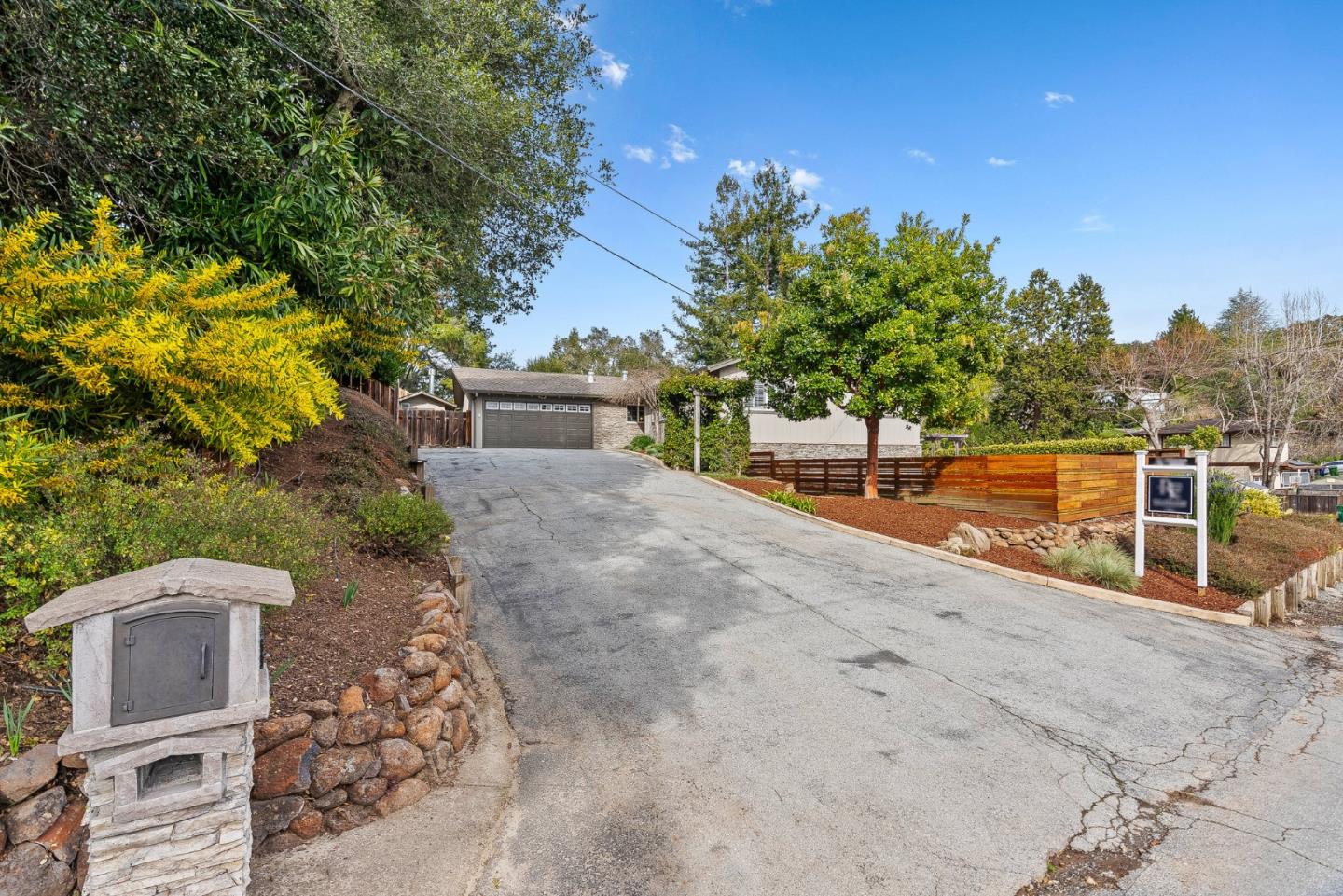 112 Hilltop Way