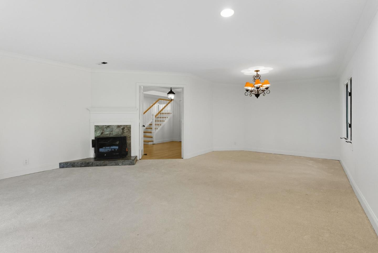 23489 Hutchinson RD