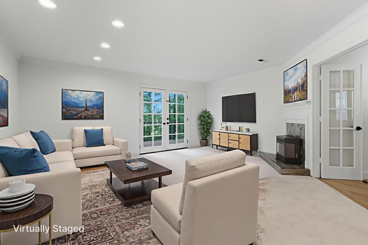23489 Hutchinson RD
