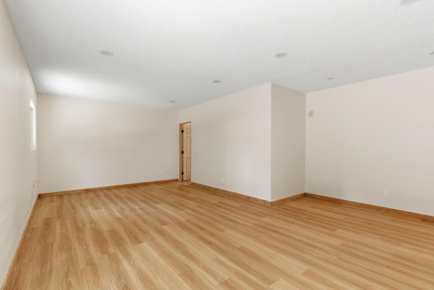 1460 Tucker RD