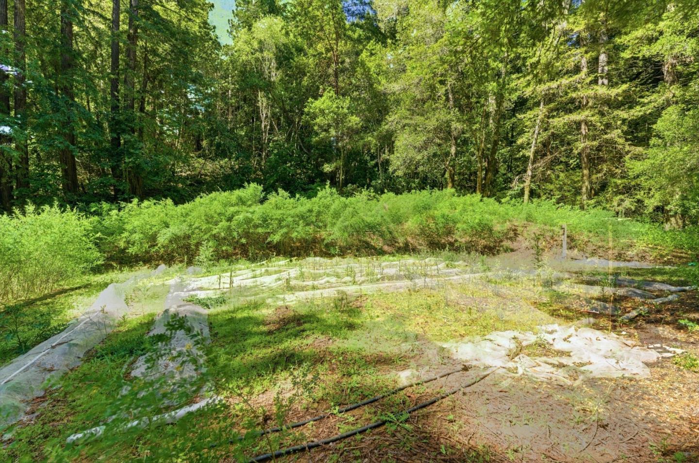 1460 Tucker RD