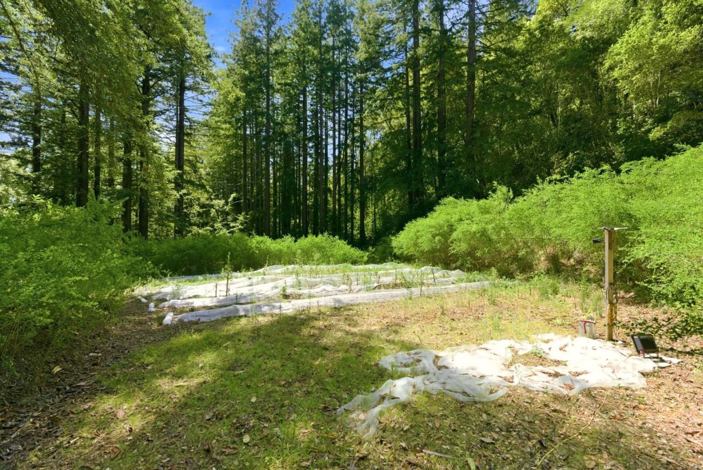 1460 Tucker RD