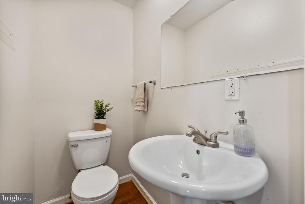 1134 10TH STREET NW